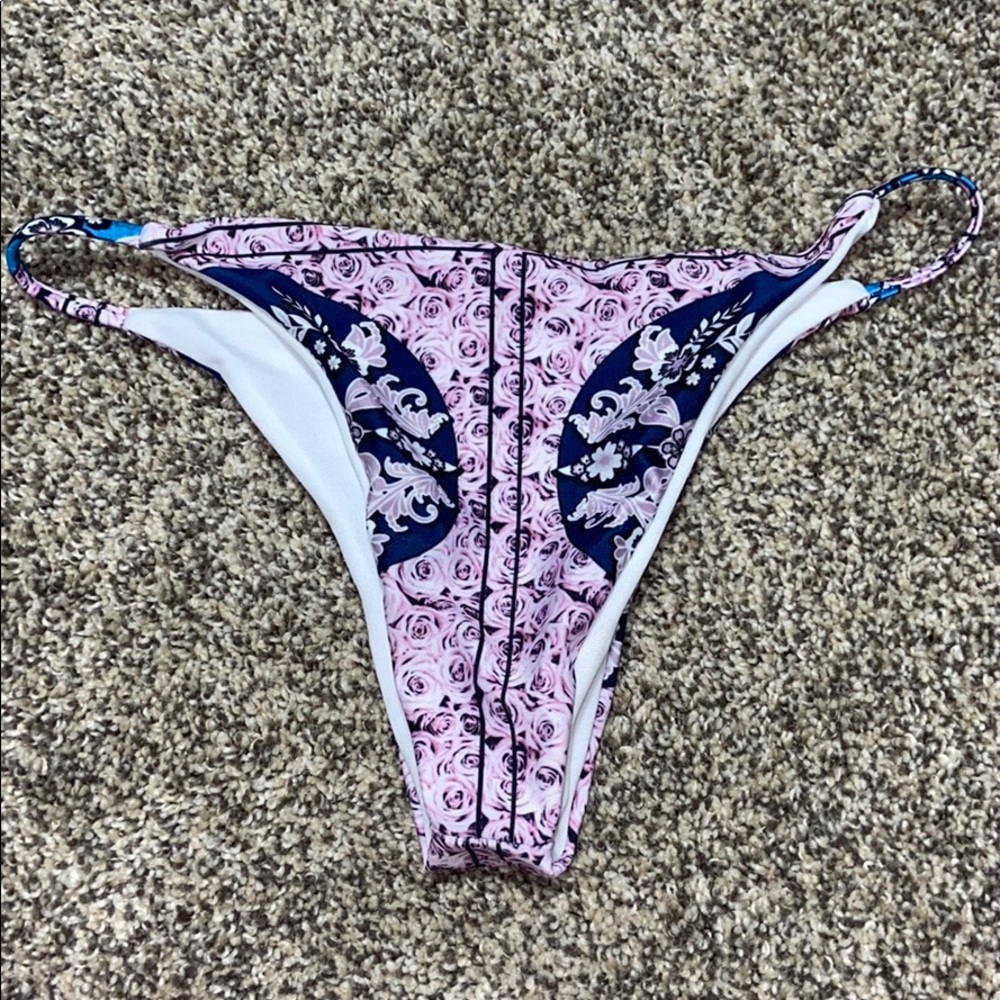 Swimsuit set - Picture 5 of 6